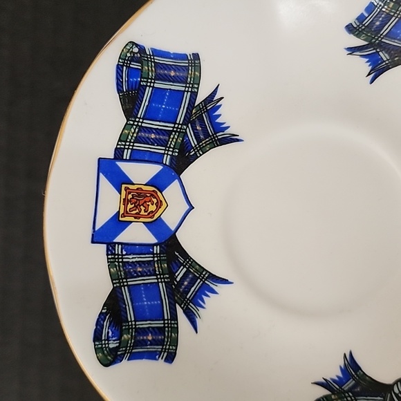 Elizabethan Bone China Tea Cup and Saucer Nova Scotia - Picture 3 of 7